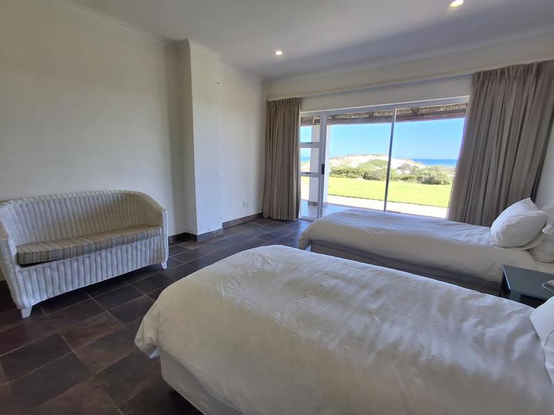 6 Bedroom Property for Sale in Duyker Eiland Western Cape